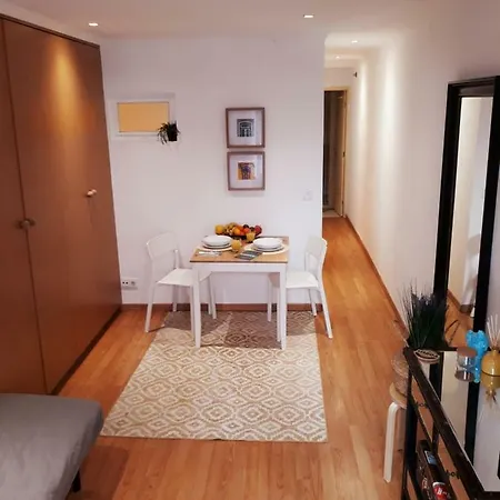 Cozy One Bedroom + Patio Garden Апартаменты