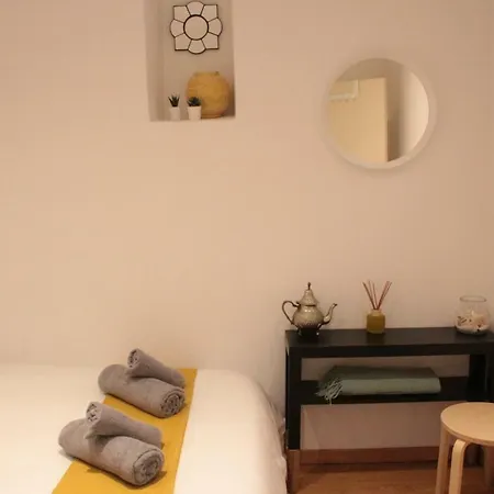 Cozy One Bedroom + Patio Garden Апартаменты *