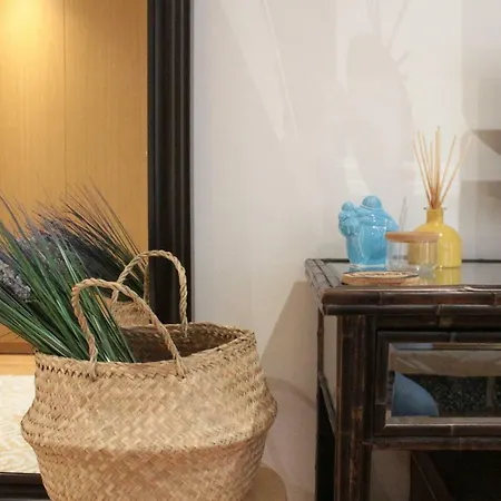Cozy One Bedroom + Patio Garden Апартаменты *
