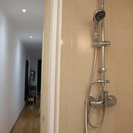 Апартаменты Cozy One Bedroom + Patio Garden *